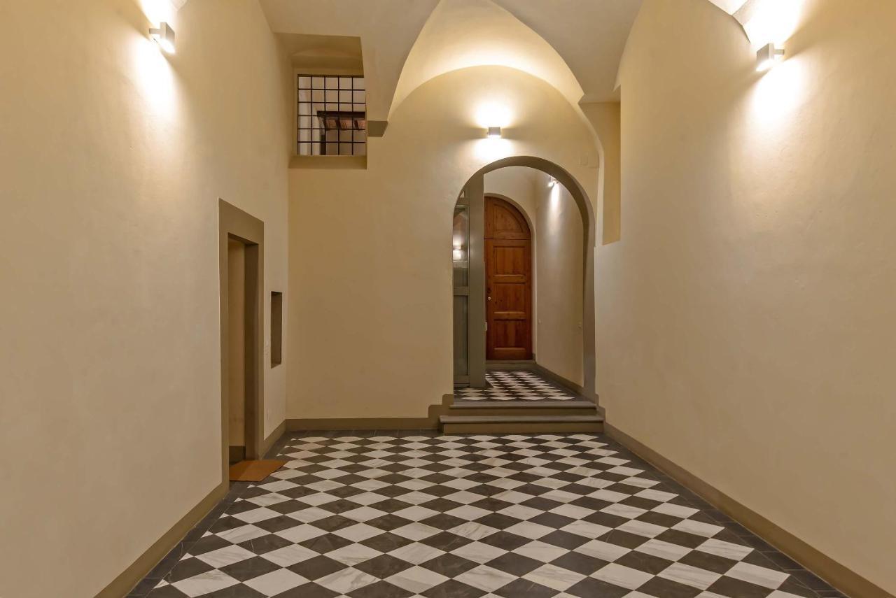 The Charm Of Santa Croce Apartment Florence Exterior photo